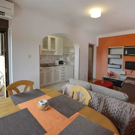 アパート In - Istrien 51993 *