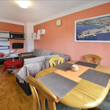 アパート In - Istrien 51993 *